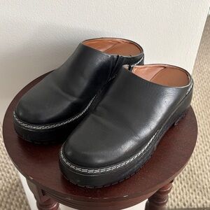 Matisse Black Leather Clogs